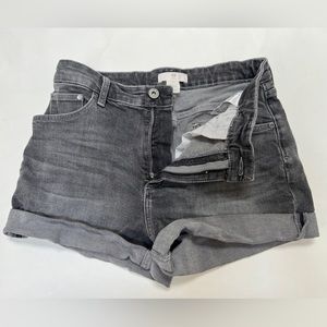 💎H&M gray denim shorts with cuffed legs